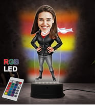 Doğum Günü Hediyesi,Sevgiliye Hediye, Kişiye Özel Fotoğraflı Kadın Pilot Karikatür 3D Led Lamba (RGB)