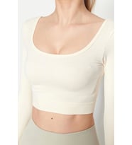 Moda Kare Yaka Örme Fit Düz Desen Sportswear Crop Uzun Kol Bluz (Bej)