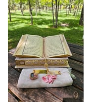 Cam Kapaklı Kuranı Kerim Seti SİYAH (Pembe)