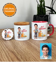 Kişiye Özel Karikatürlü İnşaat Mühendisi Hediye Seti Kupa Bardak, Kalemlik, Anahtarlık Erkek İnşaat Mühendisine Mühendisler Günü Hediyesi (Pembe)
