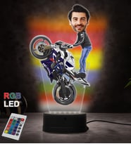 Doğum Günü Hediyesi,Sevgiliye Hediye, Kişiye Özel Fotoğraflı Ön Kaldıran Motorcu Tasarımlı Karikatür 3D Led Lamba (RGB)
