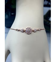 Baget Taşlı Papatya Model 925 Ayar Orijinal Gümüş Bileklik (Rose)
