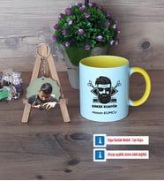Erkek Kuaförü Kupa Bardak Beyaz ve Fotoğraflı Ahşap Anahtarlık Hediye (Model 7)