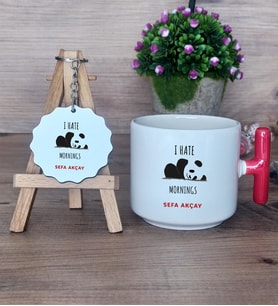 Sevimli Panda Hediye Seti Kupa Bardak T Kulplu ve Anahtarlık Arkadaşa Hediye (Model 1)