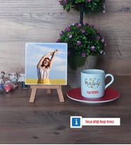 Pedagog Fotoğraflı Dekoratif Taş, Ahşap Altlıklı Türk Kahvesi Fincanı Hediye (Model 3)