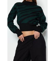 Kadın Modern Tarz Rahat Uzun Dik Yaka Zebra Kol Crop Triko Kazak (Zümrüt Yeşili)