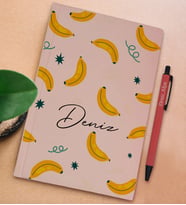 BK Gift Kişiye Özel İsimli Pudra Pembesi Sert Kapaklı Defter ve Tükenmez Kalem Seti, Arkadaşa Hediye, Yeni İş Hediyesi, Doğum Günü Hediyesi (Model 13)