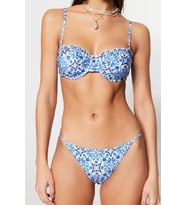 Moda Puantiyeli Atma Kap Balconette Normal Bel Brief Çini Desenli Balkonet Fırfırlı Bikini Takımı (Çok Renkli)