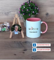 Doktora Hediye Kupa Bardak Beyaz ve Fotoğraflı Ahşap Anahtarlık Hediye Tıp Bayramı Hediyesi (Model 6)