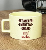 Kişiye Özel Efsaneler Martta Doğar Hediye Pastel Fincan Doğum Günü Hediyesi (Sarı)