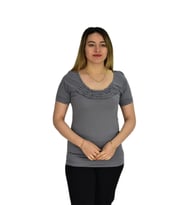 Kadın Kelebek Nakışlı Tişört BRG32895 (Gri)