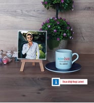 Komiser Yardımcısı Fotoğraflı Dekoratif Taş, Ahşap Altlıklı Türk Kahvesi Fincanı Hediye (Model 4)