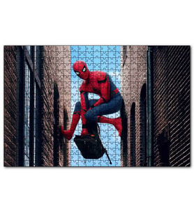 Cakapuzzle  Spiderman Eve Dönüş Havada Asılı  Puzzle Yapboz MDF (Ahşap) (255 Parça)