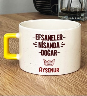 Kişiye Özel Efsaneler Nisanda Doğar Hediye Lüks Fincan Doğum Günü Hediyesi (Sarı)