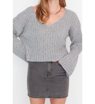 Stil Modern Kadın Crop Standart Kol V Yaka Yünlü Geniş Kalıp Basic Triko Kazak (Gri)