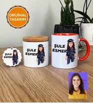 Kişiye Özel Karikatürlü Polis Hediye Seti Kupa Bardak, Kalemlik, Anahtarlık Kadın Polise Polisler Günü Hediyesi (Turuncu)