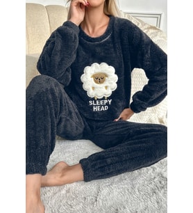 Nisanca Desenli Tam Peluş Kışlık Yılbaşı Kadın Pijama Takımı (Siyah)