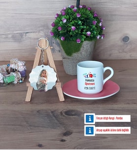 Fransızca Öğretmeni Türk Kahvesi Fincanı Ahşap Altlıklı ve Fotoğraflı Ahşap Anahtarlık Hediye Öğretmenler Günü Hediyesi (Model 6)
