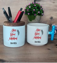 Yazı İşleri Müdürü Hediye Sepeti Kupa Bardak T Kulplu, Kalemlik Hediyeleri Yazı İşleri Müdürüne Hediye (Model 3)