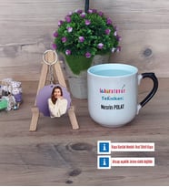 Laboratuvar Teknikeri Kupa Bardak Beyaz ve Fotoğraflı Ahşap Anahtarlık Hediye (Model 10)