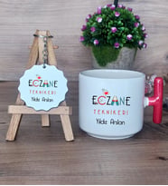 Eczane Teknikeri Hediye Seti Kupa Bardak T Kulplu ve Anahtarlık Eczacılar Günü Tıp Bayramı Hediyesi (Model 1)