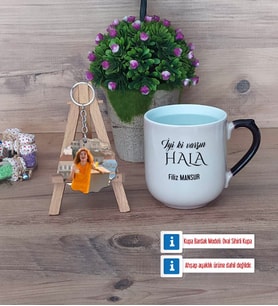 Halaya Hediye Kupa Bardak Beyaz ve Fotoğraflı Ahşap Anahtarlık Hediye (Model 10)