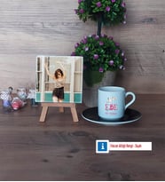 Ebeye Hediye Fotoğraflı Dekoratif Taş, Ahşap Altlıklı Türk Kahvesi Fincanı Hediye Tıp Bayramı Ebeler Günü Hediyesi (Model 7)