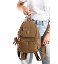 Kadın Sırt Çantası Kapaklı Model 30*25 Cm Hafif Klinkır Kumaş Spor Çantası Günlük Bayan Çantası (Taba)