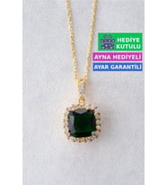 Jewelmim Yeşil Taşlı Gümüş Prenses Kolye Sarı Altın Kaplama Kare Taşlı Kolye 925 Ayar Kadın Gümüş Kolye (Sarı)