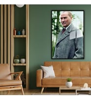 Metal Çerçeveli Temperli Cam Ofis Tablosu Paltolu Atatürk (Siyah)