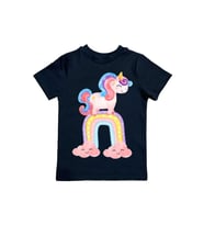 Unicorn baskılı pamuklu penye kumaş yazlık çocuk tişört (Siyah)