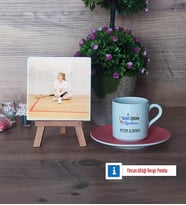 Beden Eğitimi Öğretmeni Fotoğraflı Dekoratif Taş, Ahşap Altlıklı Türk Kahvesi Fincanı Hediye Öğretmenler Günü Hediyesi (Model 6)