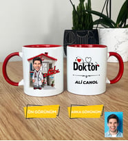 Kişiye Özel Karikatürlü Doktor Hediye Kupa Bardak Doktora Tıp Bayramı Hediyesi (Kırmızı)