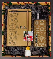 eJOYA Yeni Yıla Özel Defter Kalem Matara Ve Fotoğraflı Çam Ağacı Notluk Hediye Kutusu 93530 (Mor)