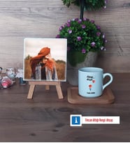 Ütopyalar Güzeldir Fotoğraflı Dekoratif Taş, Ahşap Altlıklı Türk Kahvesi Fincanı Hediye (Model 1)