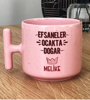 Kişiye Özel Efsaneler Ocakta Doğar Hediye Pastel T Kupa Doğum Günü Hediyesi (Pembe)