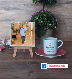 Diş Hekimi Asistanı Fotoğraflı Dekoratif Taş, Ahşap Altlıklı Türk Kahvesi Fincanı Hediye Diş Hekimi Asistanına Hediye (Model 6)