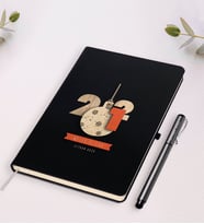 BK Gift Kişiye Özel 2024 Mutlu Yıllar Beyaz Defter ve Kalem Hediye Seti-3 (Siyah)