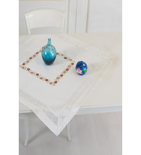 Krem Buldan İpeği Dantelli Çiçek İşlemeli 90x90 cm Masa Örtüsü (Kahverengi)