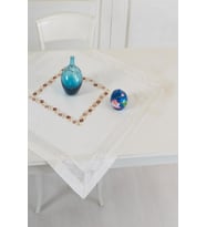 Krem Buldan İpeği Dantelli Çiçek İşlemeli 90x90 cm Masa Örtüsü (Kahverengi)