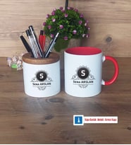 Baş Harf ve İsim Soyisim Kalemlik, Kupa Bardak T Kişiye Özel Hediye (Model 5)
