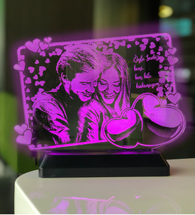 Sevgiliye Özel Kalpli Dikdörtgen 3d Modelli Gece Lambası (Pembe)