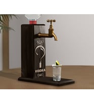 BK Gift Kişiye Özel Kabartma İsimli Musluklu Siyah(Ebony) Ahşap Vodka Standı, Vodka Çeşmesi, Doğum Günü Hediyesi, Ev Hediyesi, İçecek Dispenseri (Model 3)