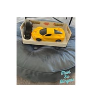 Gezgin Ferrari Araba 1:24 Rengarenk Uzaktan Kumandalı 2 Fonksiyonlu (Sarı)