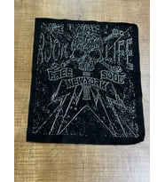 30X26 CM KABARTMA KURU KAFA  NEW YORK YAZILI ARMA YAMA DİKİŞ HOİ AKSESUARI (Siyah)