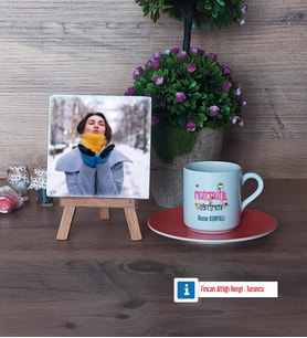 Matematik Öğretmeni Fotoğraflı Dekoratif Taş, Ahşap Altlıklı Türk Kahvesi Fincanı Hediye (Model 8)