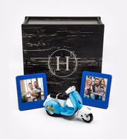 Kişiye Özel Fotoğraflı Vespa Hediye Seti (Model 3)