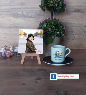 Temizlik Görevlisi Fotoğraflı Dekoratif Taş, Ahşap Altlıklı Türk Kahvesi Fincanı Hediye (Model 7)