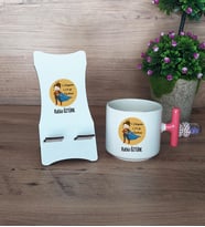 Kadın Öğretmene Hediye Hediye Sepeti Kupa Bardak T Kulplu ve Ahşap Telefon Standı Öğretmenler Günü Hediyesi (Model 4)
