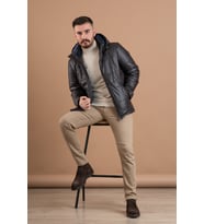 KAPŞONLU REGULAR FİT ERKEK ŞİŞME MONT (Kahverengi)